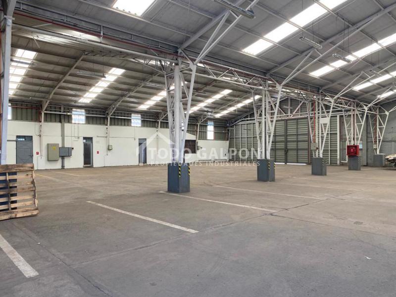 Venta de Propiedad Industrial / ARRENDADA - Presidente Eduardo Frei Montalva - Renca.