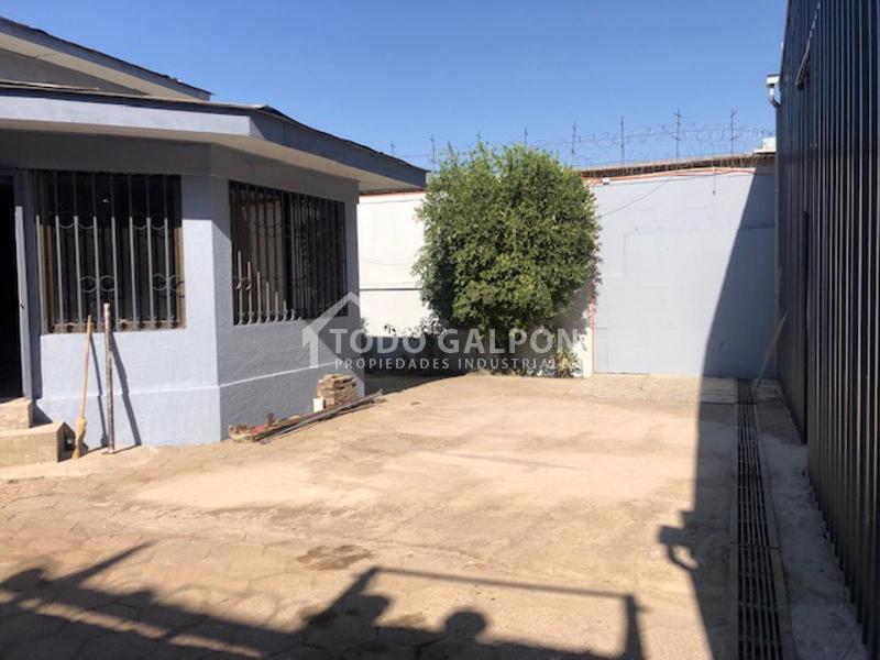Venta de Galpón Comercial - ARRENDADO - Av. Einstein  - Recoleta.