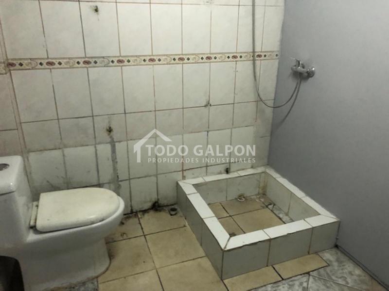 Venta de Galpón Comercial - ARRENDADO - Av. Einstein  - Recoleta.