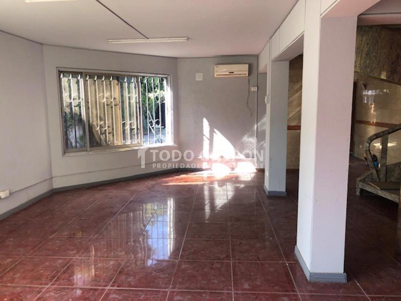 Venta de Galpón Comercial - ARRENDADO - Av. Einstein  - Recoleta.